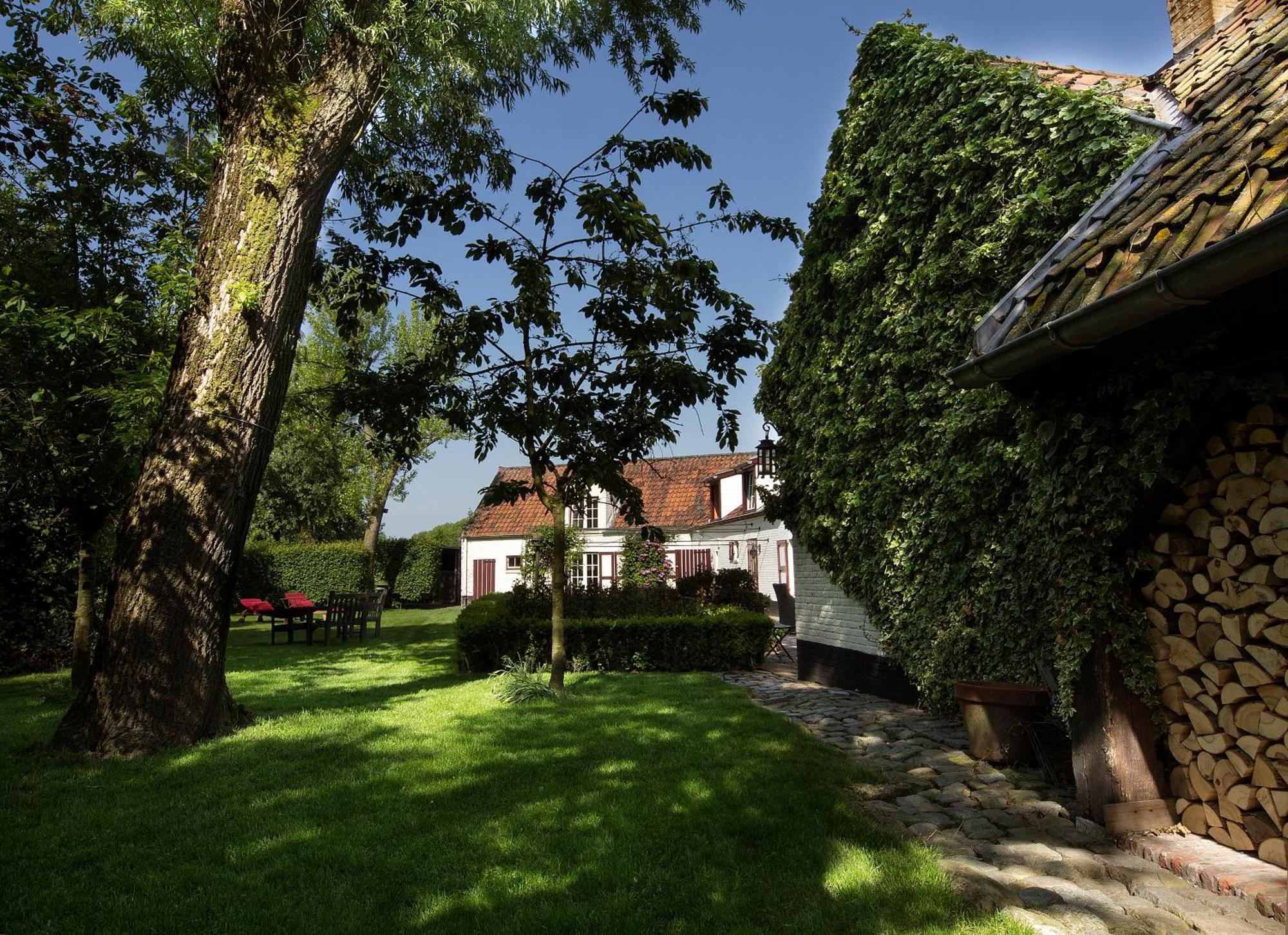 بروج B&B Pronkenburg المظهر الخارجي الصورة